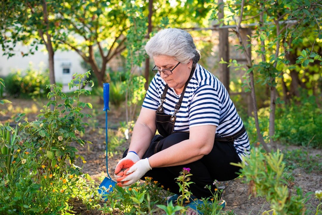 seniors gardening